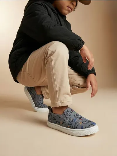 Slip-on patike s gaming motivom