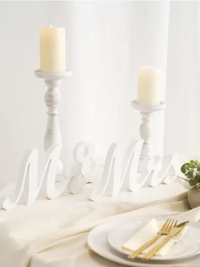 Samostojeća svadbena dekoracija Mr & Mrs