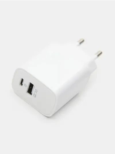 Mrežni punjač 10W USB-A USB-C