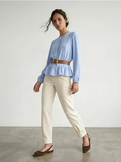 Bluza sa ажur detaljima sa dodatkom viskoze