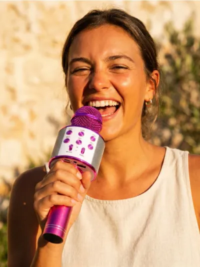 Bežični karaoke mikrofon sa zvučnim efektima