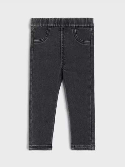 Jeggings sa ispranim efektom