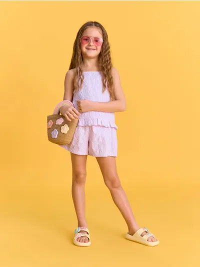 Torba od papirne slame sa 3D cvetnom aplikacijom