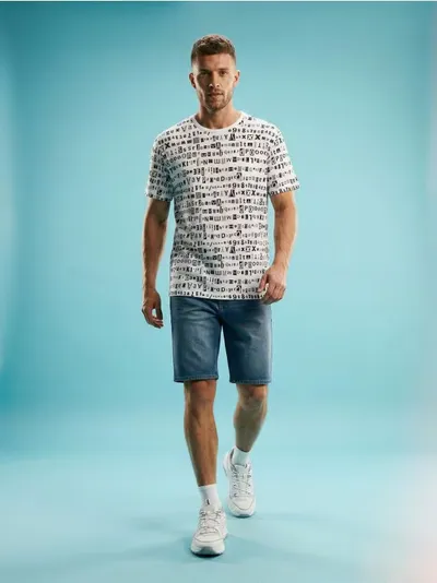Pamučna majica s tipografskim uzorkom