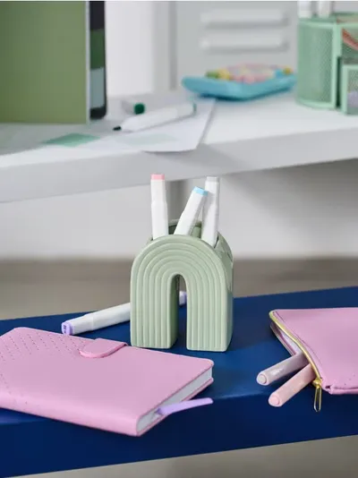 Stolni organizator