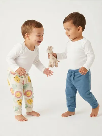 Sportske jogger hlače - 2 para
