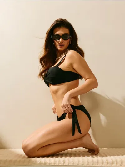 Donji deo bikinija vezan sa strane