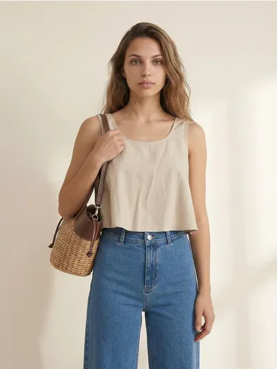 Crop top s dekorativnim vezivanjem od mješavine lana