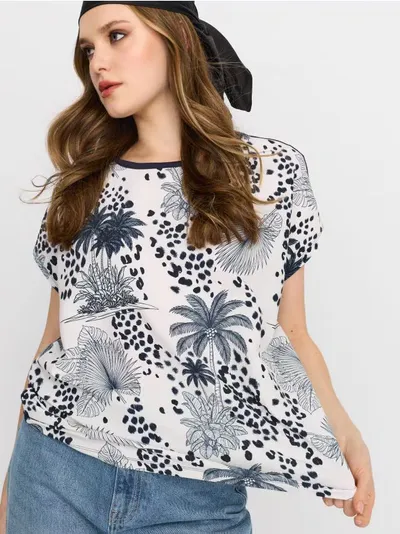 Bluza od viskoze s tropskim motivom