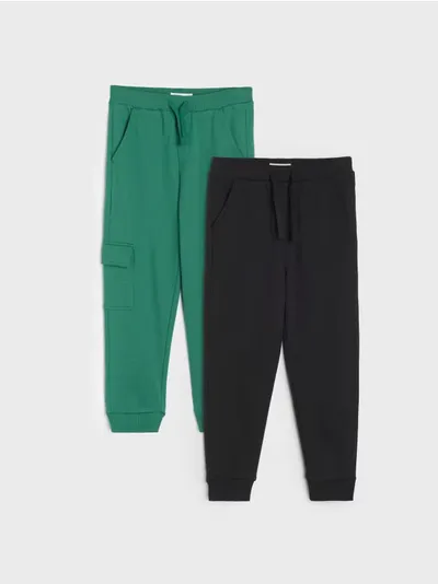 Dres pantalone 2 komada