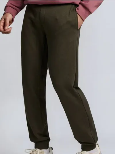 Jogger pantalone slim fit kroja