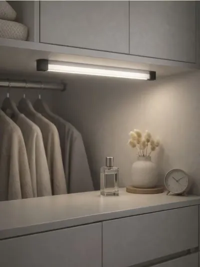 Bežična LED podormarićna lampa sa magnetom