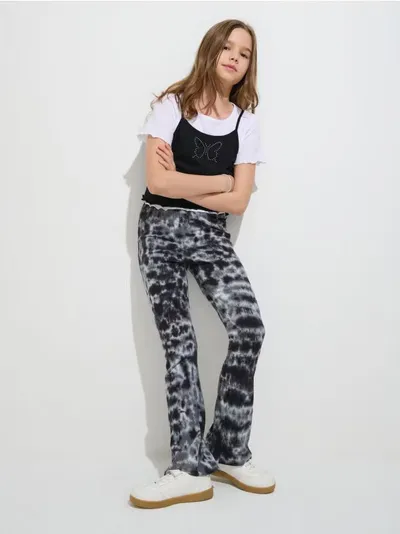 Flare tajice sa tie-dye uzorkom