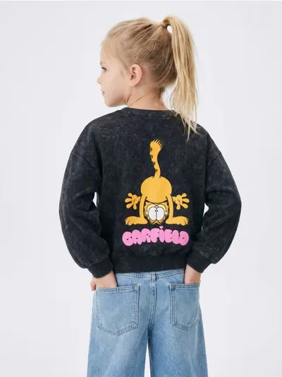 Crewneck duks s efektom pranja i printom Garfield