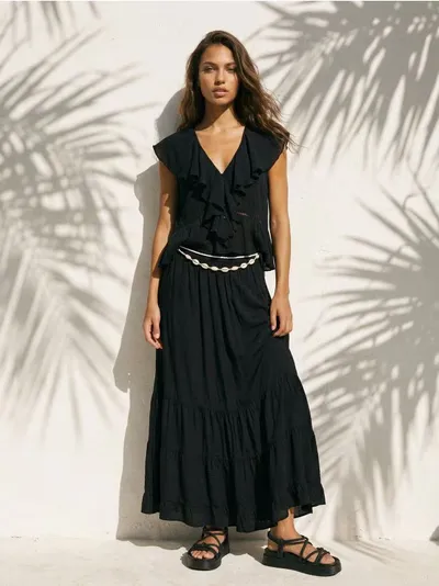 Bluza s ukrasnim volanima