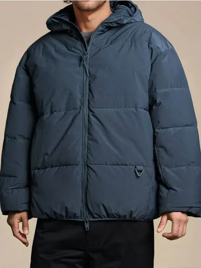 Kviltana puffer jakna sa kapuljačom