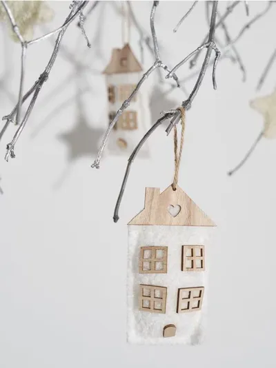 CHRISTMAS DECORATION