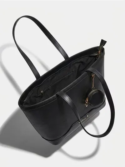 Shopper torba od imitacije kože s privjeskom novčanikom