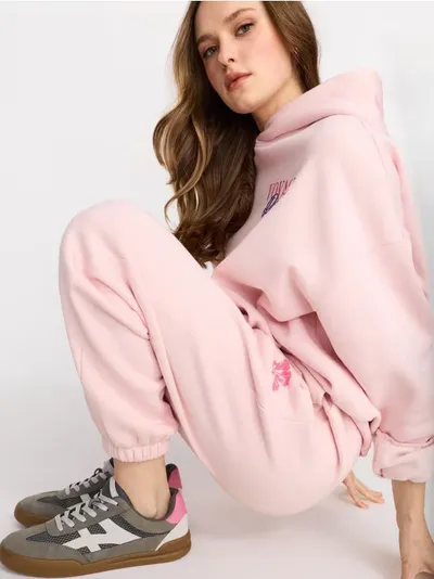 Jogger pantalone sa cvetnim printom