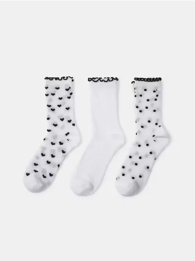 Set čarapa s volanom sa srcima i tačkicama 3-pak