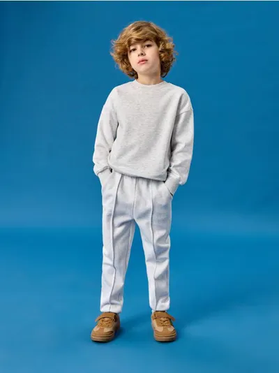 Jogger pantalone sa šavovima