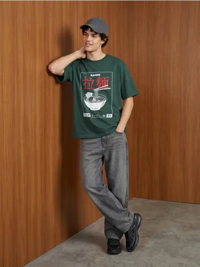 Pamučna loose fit majica s motivom ramena