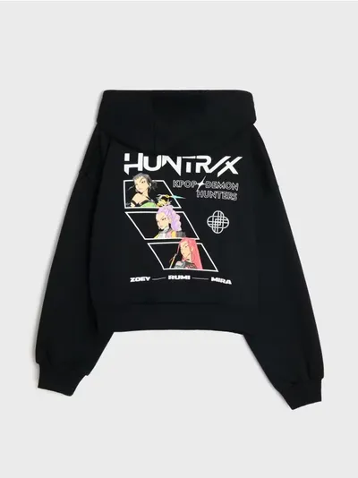 Duks sa kapuljačom i rajsferšlusom sa printom na leđima K-Pop Demon Hunters