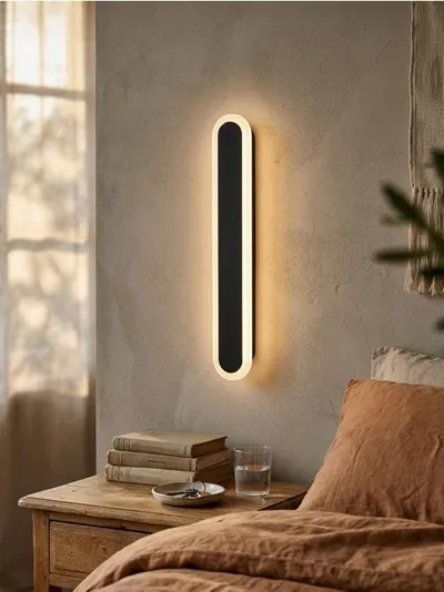 Linearna zidna LED lampa