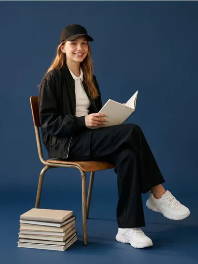 Wide leg pantalone visokog struka sa bočnim džepovima