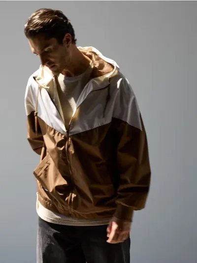 Laka jakna windbreaker sa kapuljačom