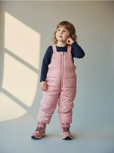 Postavljene zimske pantalone