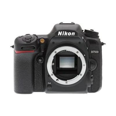 NIKON Fotoaparat D7500