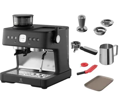 ELECTROLUX aparat za espresso kafu E8EC1-8BP, ručni