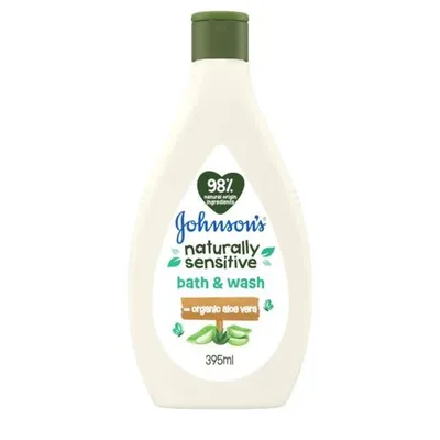Johnson's Naturally Sensitive Bath & Wash 395 ml